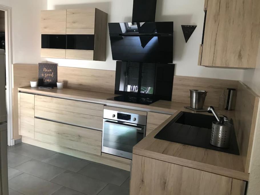 Appartement Avec Terrasse Centre De La Bastide Carcassonne Ngoại thất bức ảnh